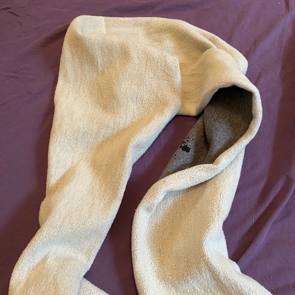 Gun blast silkscreened raw cotton knit grey scarf - Picture 3 of 3